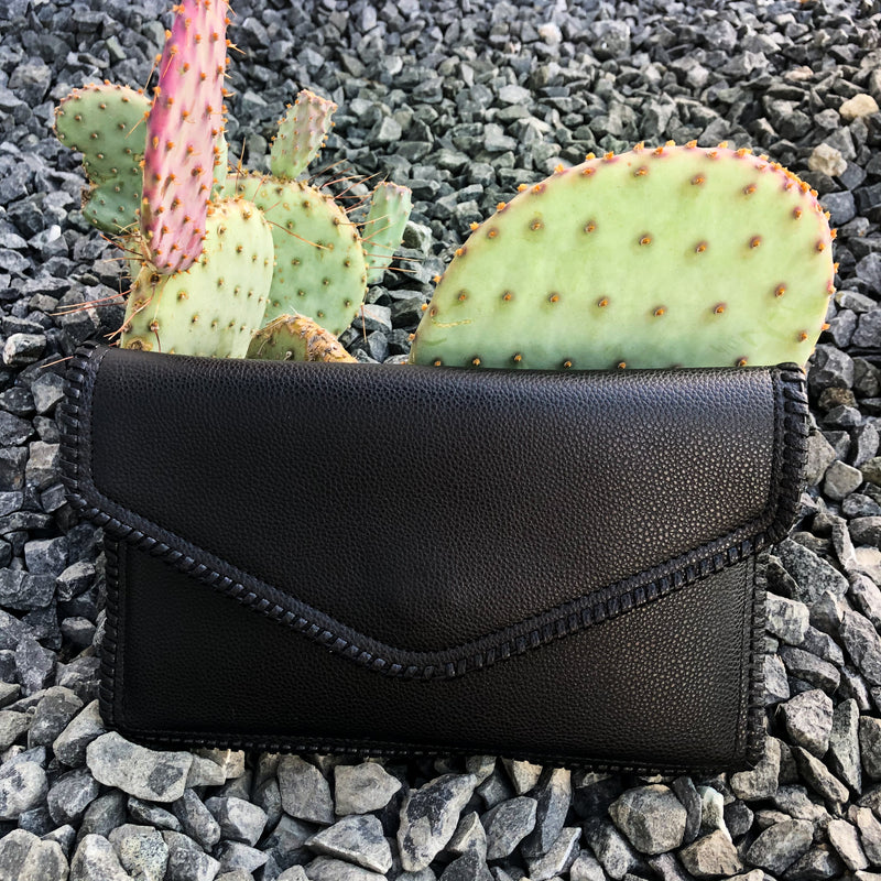 OUT ALL NIGHT BLACK CLUTCH