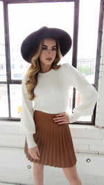 TAN PLEATED FAUX LEATHER SKIRT